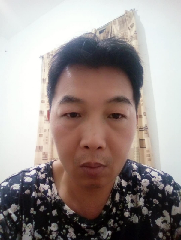 繁华哀伤的第一张照片--厦门相亲网