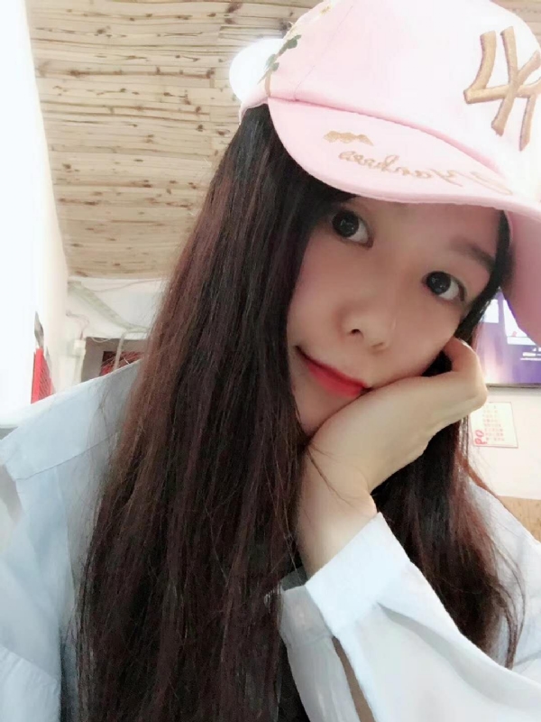 丹丹的第一张照片--厦门相亲网