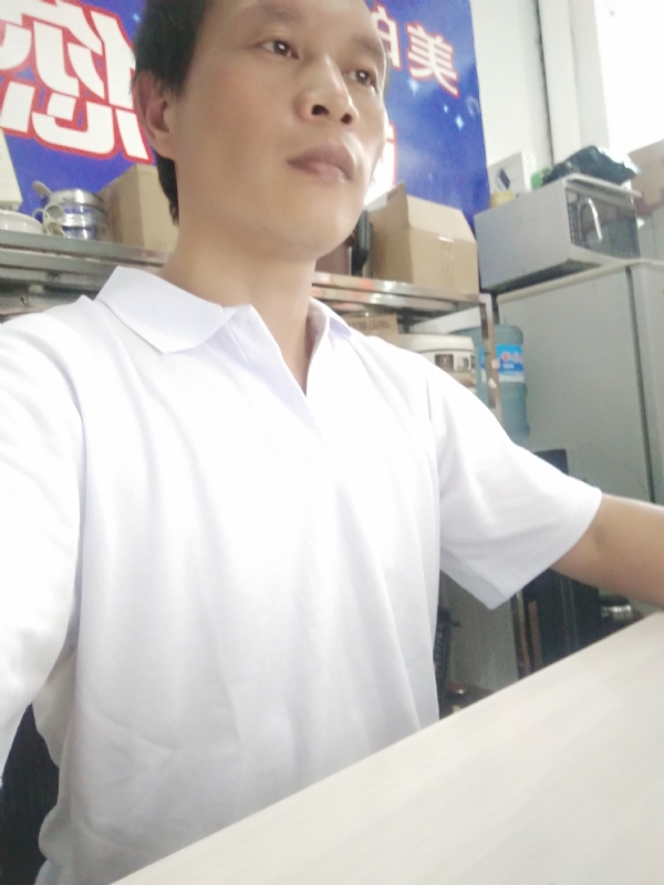 深蓝色的海的第一张照片--厦门相亲网