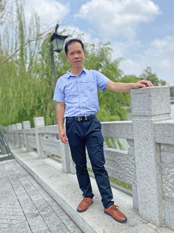 奇峰向阳的第一张照片--厦门相亲网