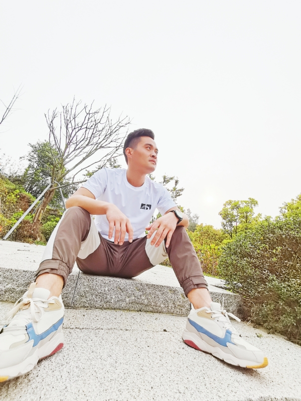 一个人，干净利落的第一张照片--厦门相亲网