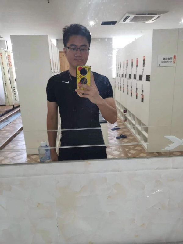 习惯发呆的第一张照片--厦门相亲网