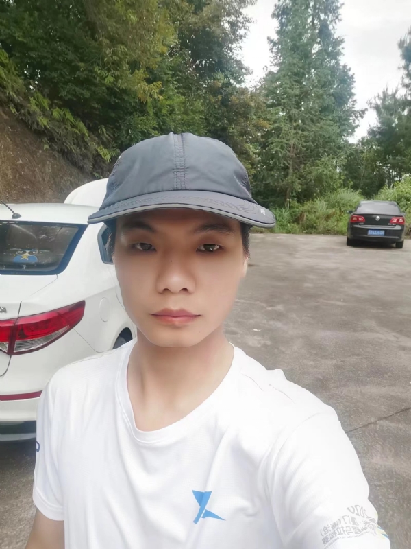 携手相伴的第一张照片--厦门相亲网