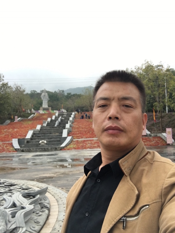开心的松鼠的第一张照片--厦门相亲网